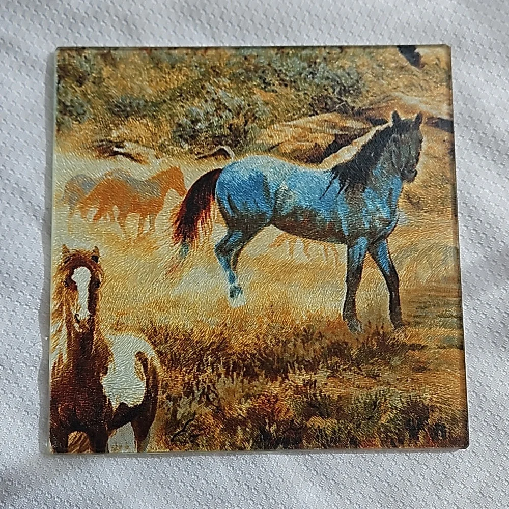Untamed Horse Beauty 8-inch Tempered Glass Cutting/Serving Board Set Of Two